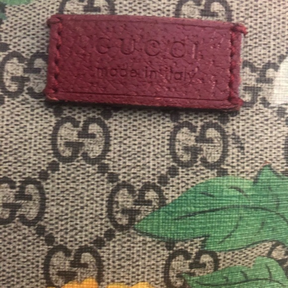 AUTHENTIC GUCCI FLORAL BACKPACK - Picture 5 of 8